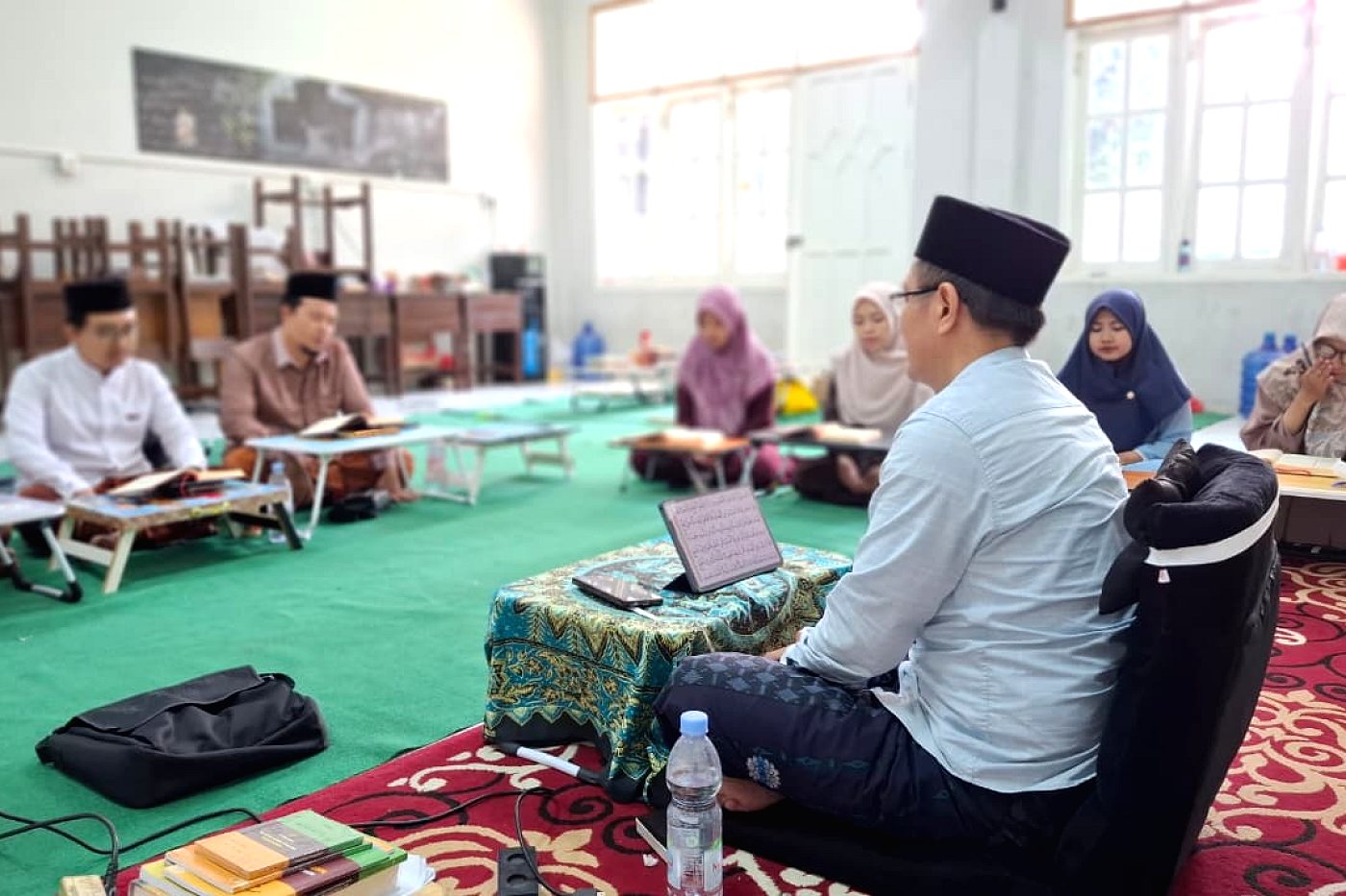Kitab Kuning dan Kelas Modern Berjalan Bersama